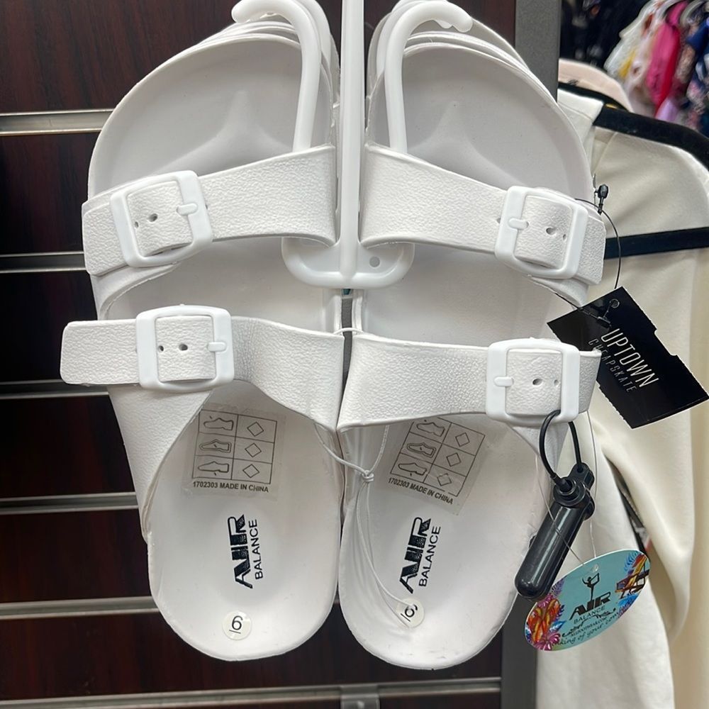 Air balance sandals 🧚🏻‍♀️